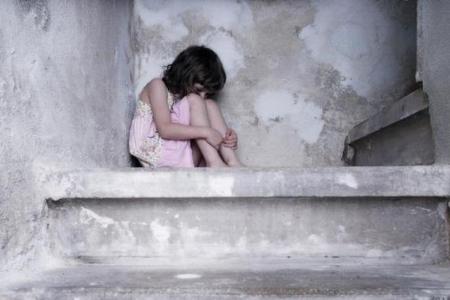PECABULAN ANAK USIA 5 TAHUN OLEH T