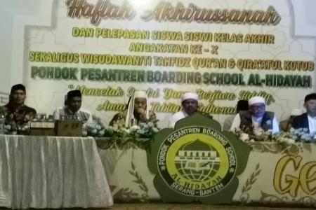 PELEPASAN SISWA SISWI KELAS AKHIR 
