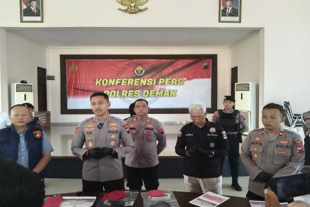 NEKAT CURI HANDPHONE, WARGA KOTA S