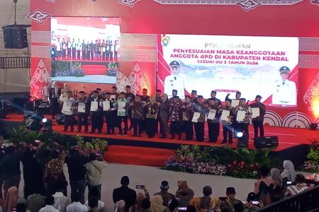 Kukuhkan SK Perpanjangan Masa Jabatan 