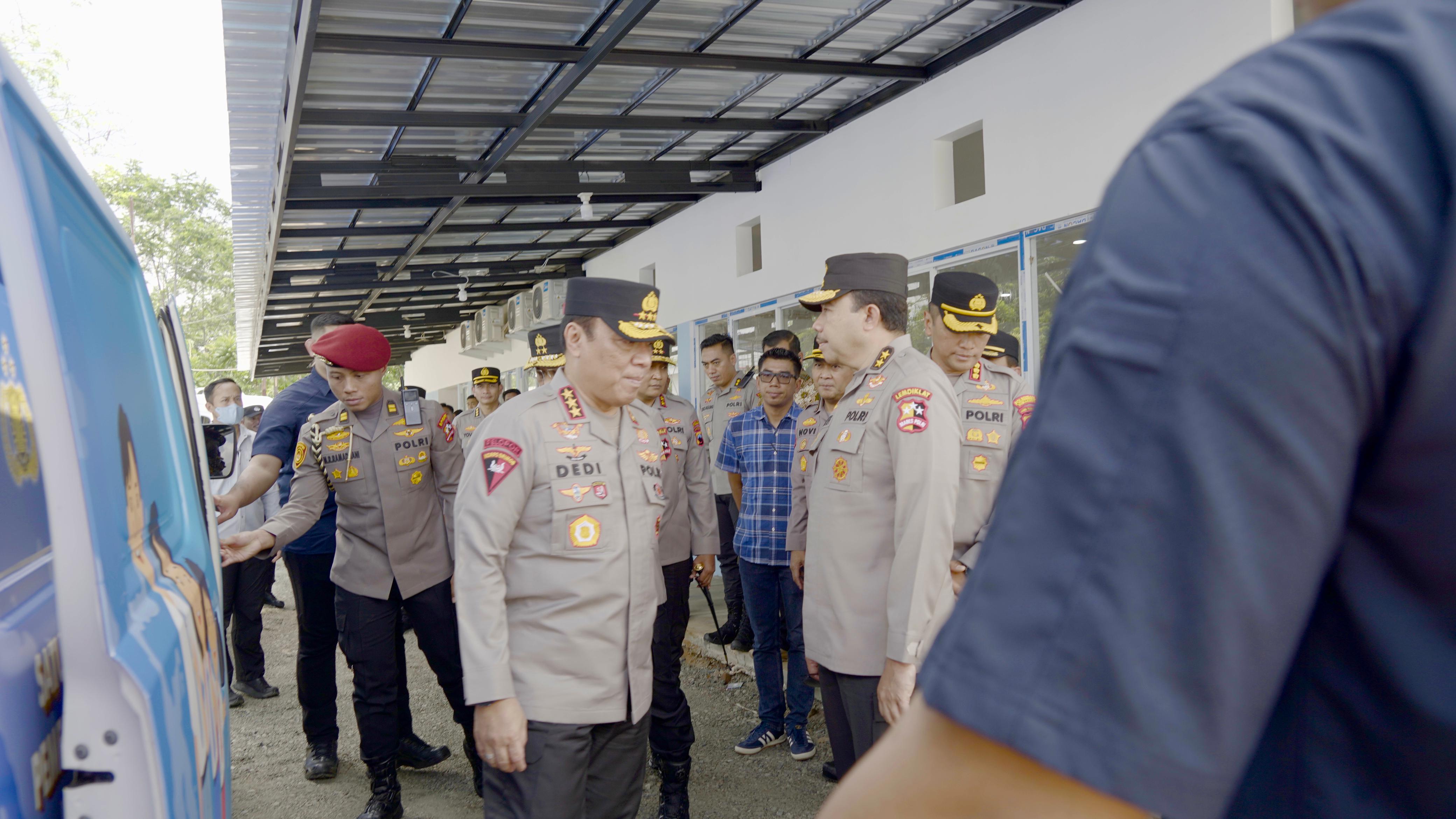 Libatkan Warga Sekitar, Wakapolri Sebut SPPG Polri di Gedawang Sebagai Bukti Kepedulian Polri Pada M