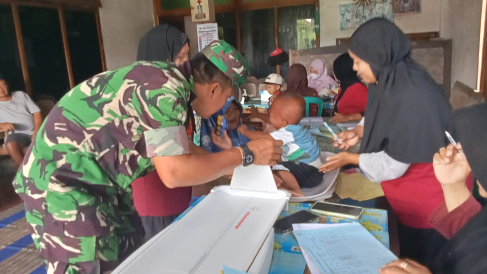 Babinsa Kelurahan Jegu Dampingi Kegiatan Posyandu, Dukung Percepatan Penanganan Stunting Di Wilayah 