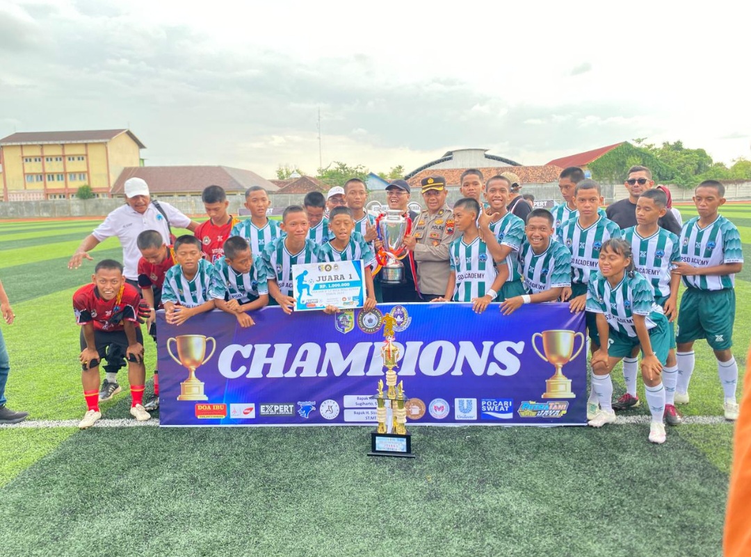 Perebutan Piala Champions U-17 Kapolres Demak Resmi di Tutup    