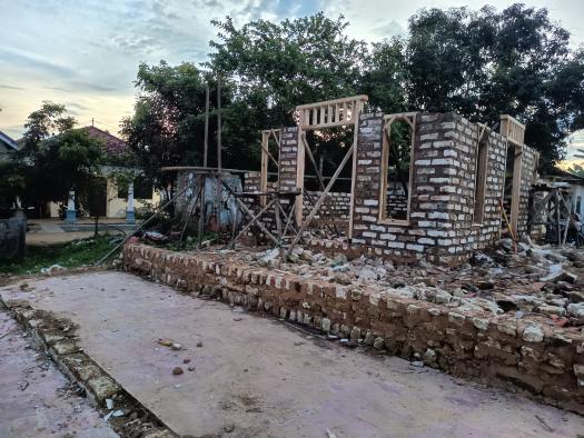 Kolaborasi Kebaikan:  Detikzone, Jurnalis Sumenep Independen & Aktivis Muda Bersatu Bangun Musala AL