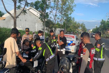 PATROLI GABUNGAN SATLANTAS DAN SAT